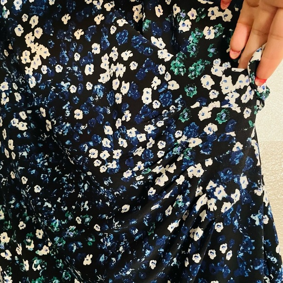 Lauren Ralph Lauren flutter-sleeve floral dress - Picture 12 of 13